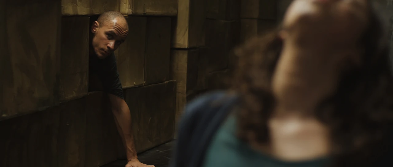 Frame from the short film El Mur