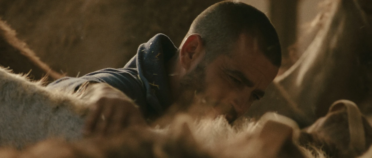 Fotograma del cortometraje Al Mal Engaño