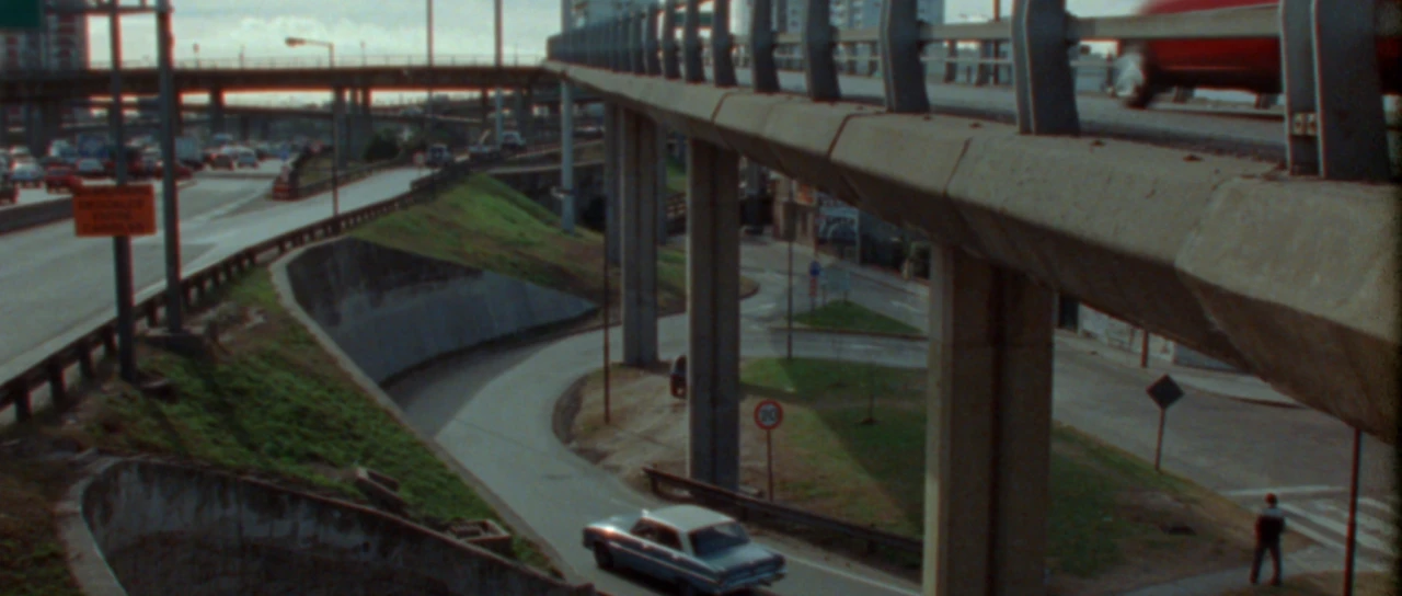 Frame from the short film Las Expansiones